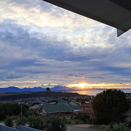 Blue Owl Guest House Mossel Bay Exterior photo
