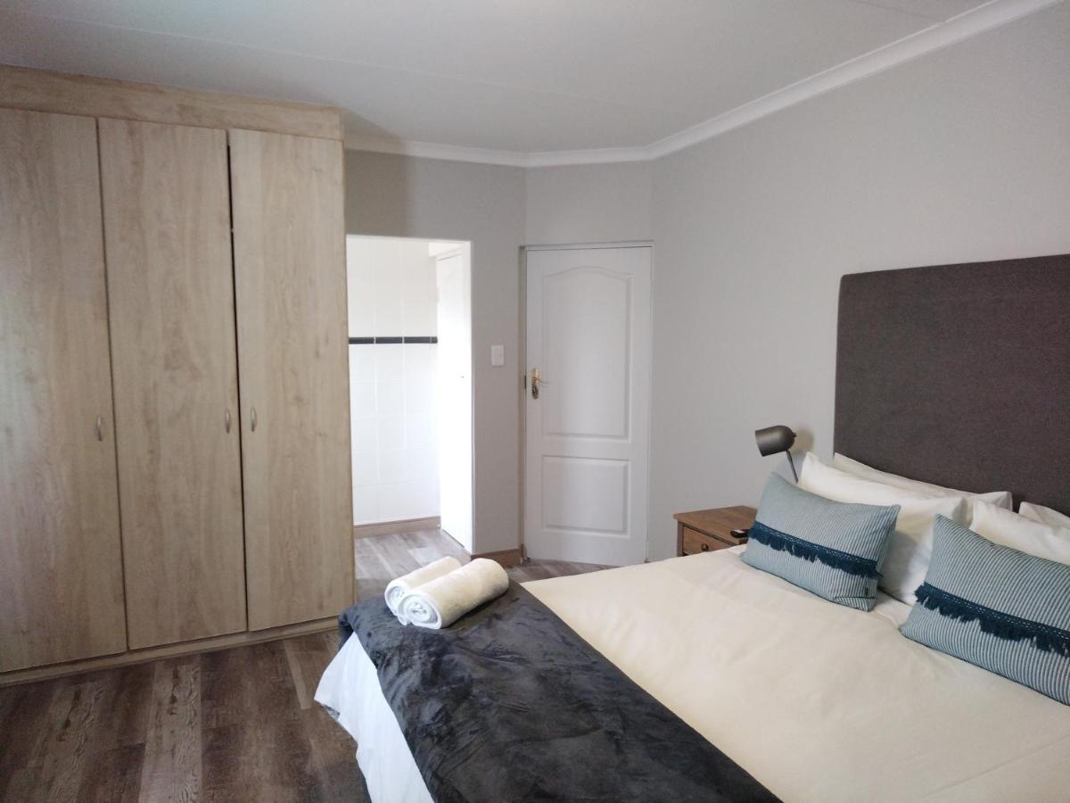 Blue Owl Guest House Mossel Bay Exterior photo