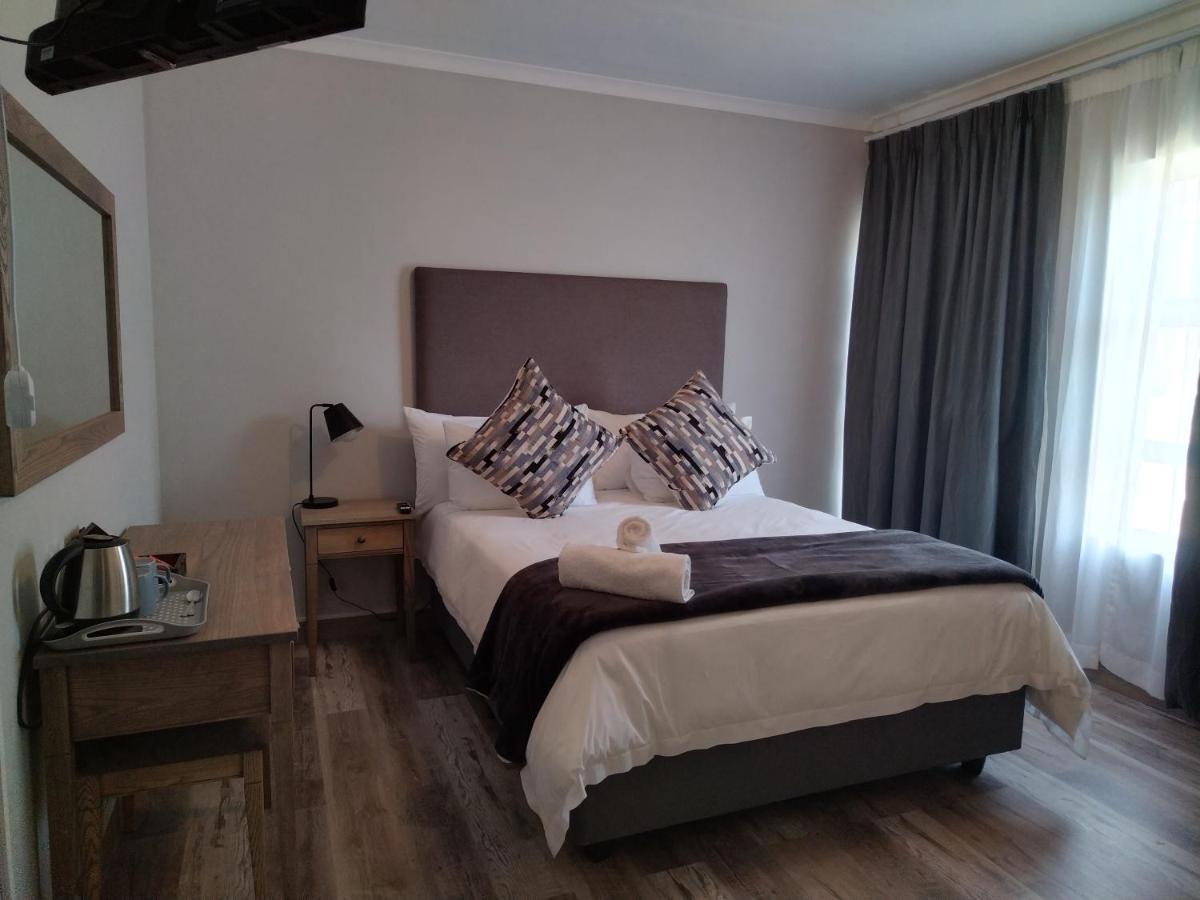 Blue Owl Guest House Mossel Bay Exterior photo