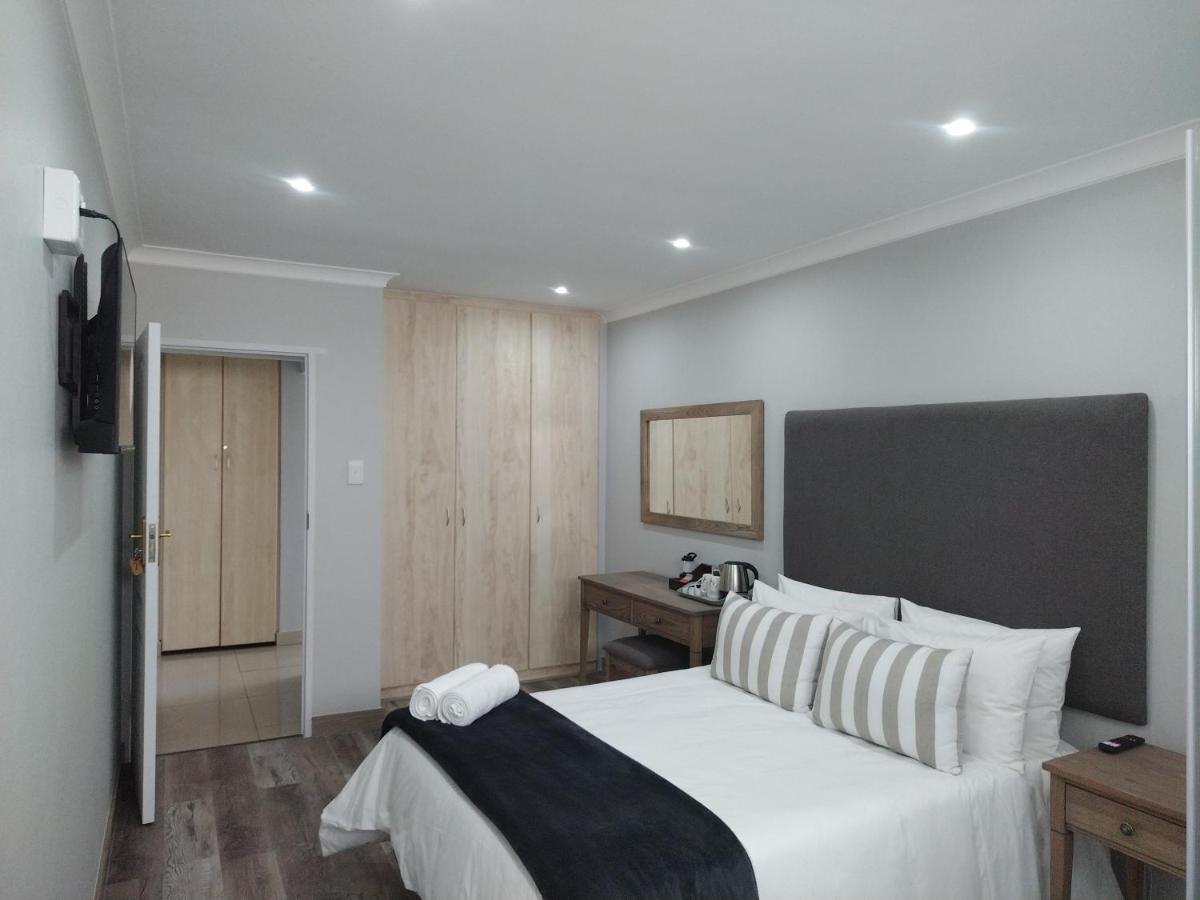 Blue Owl Guest House Mossel Bay Exterior photo