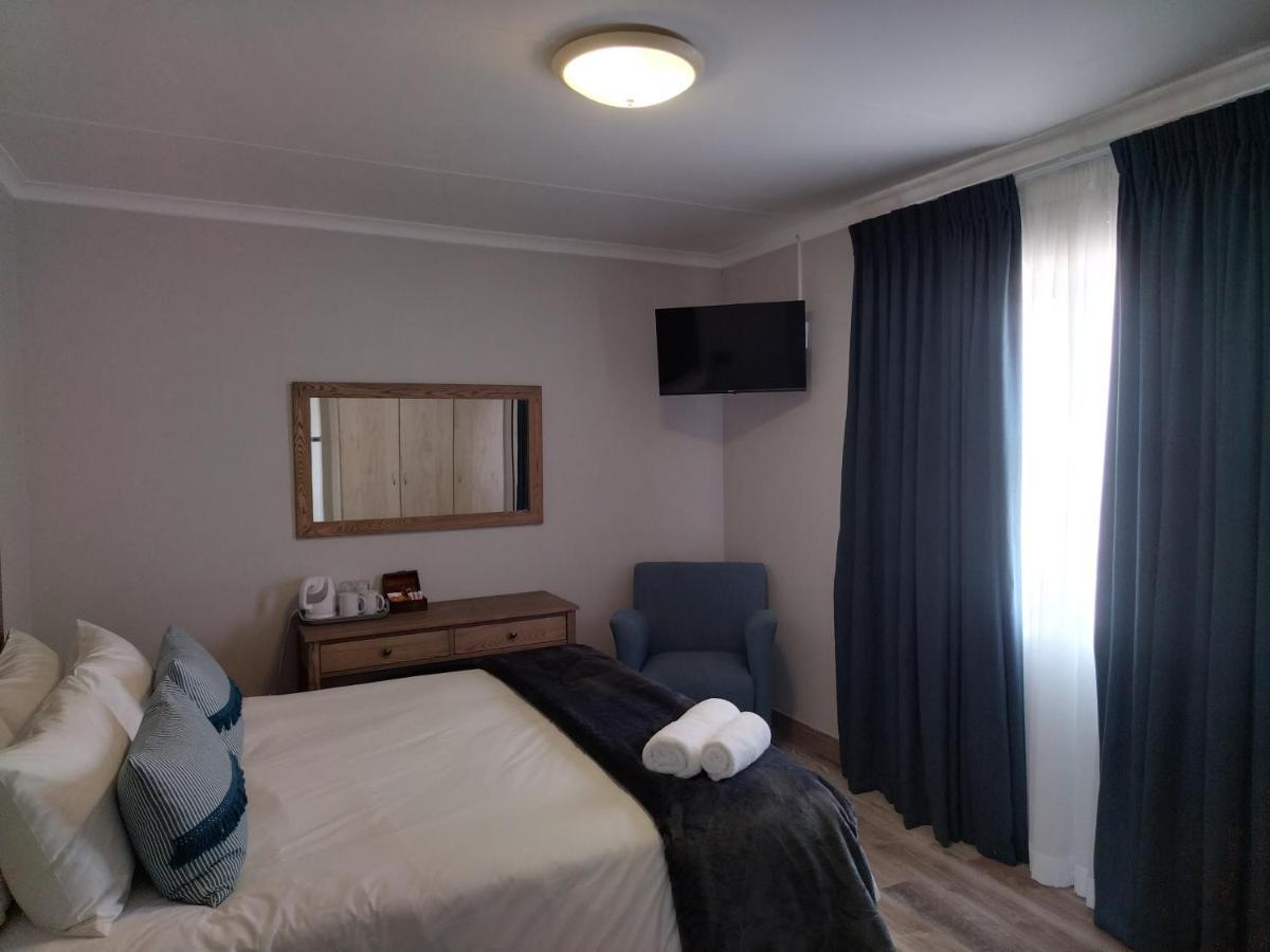 Blue Owl Guest House Mossel Bay Exterior photo