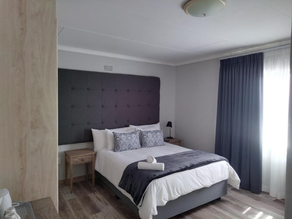 Blue Owl Guest House Mossel Bay Exterior photo
