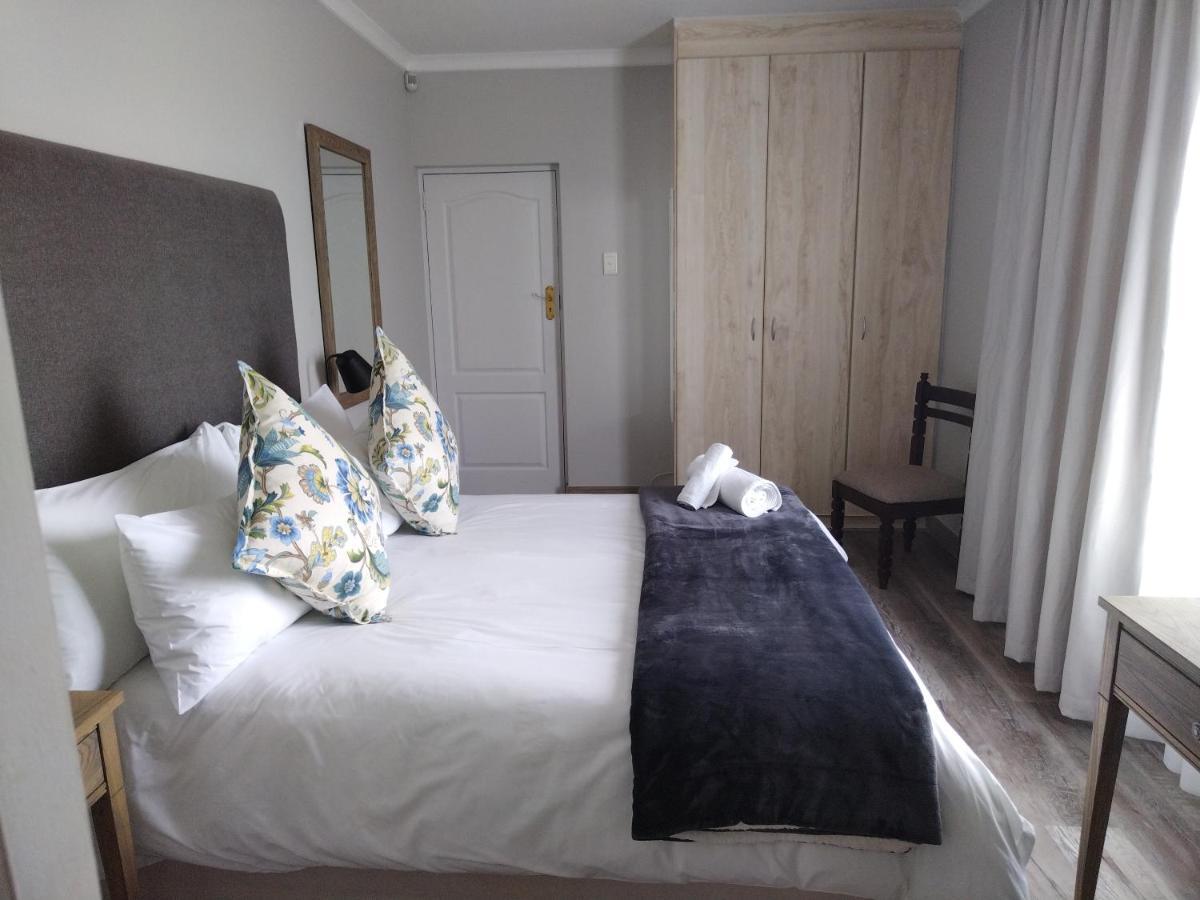 Blue Owl Guest House Mossel Bay Exterior photo