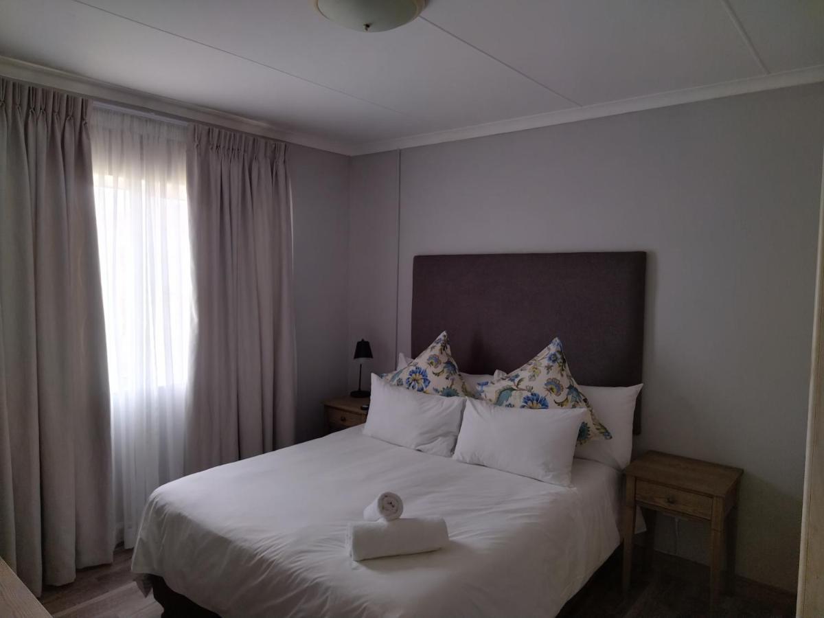 Blue Owl Guest House Mossel Bay Exterior photo